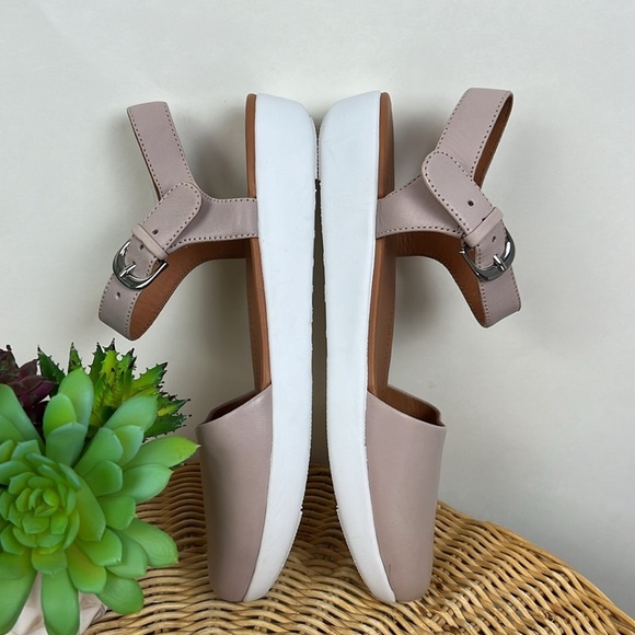 New Fitflop Cova II Closed Toe Sandal Leather 6.5 Mink - Picture 10 of 12